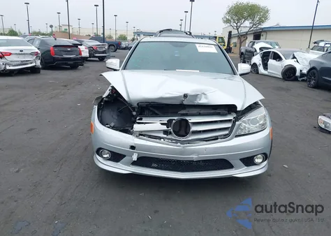 2009 Mercedes-Benz C 300 Luxury/Sport из США, поврежденный, VIN WDDGF54X79R069574